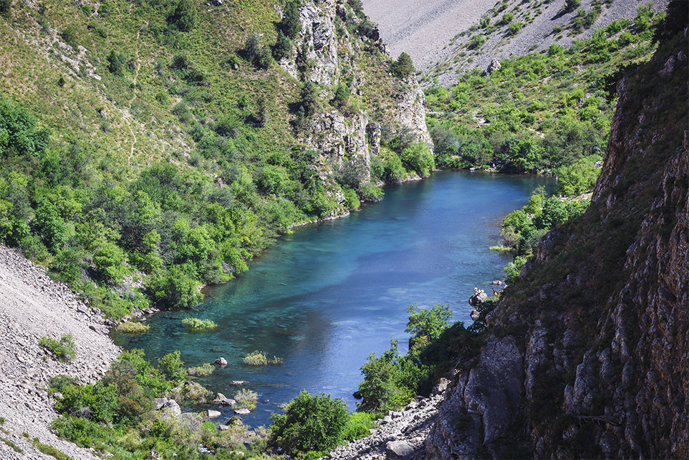 нефритовое озеро