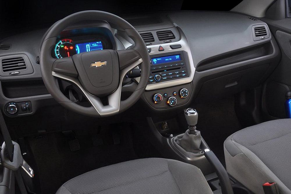 Трансфер кобальт 3 человека салон